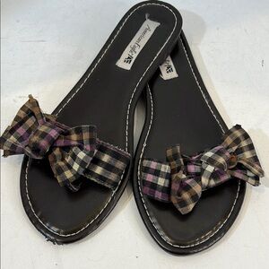 American Eagle Gingham Bow Sandals 8